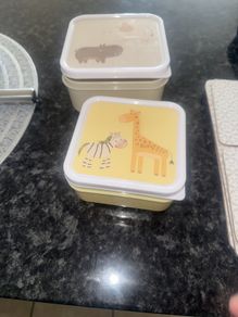 lunch  boxes