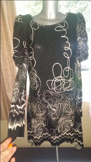 Ax Paris long puff sleeves mini/midi heavy/warm dress Perfect condition size UK14 EUR42 Postage included