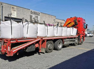 Dry Screened Topsoil