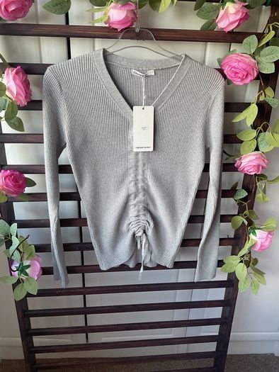 jumper Bnwt grey vneck long sleeve grey drawstring detail jumper m/l