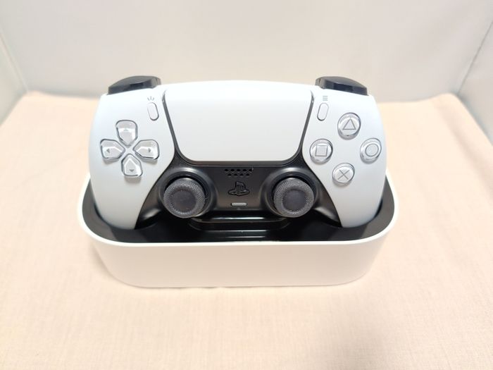 Playstation 5 Controller & docking station