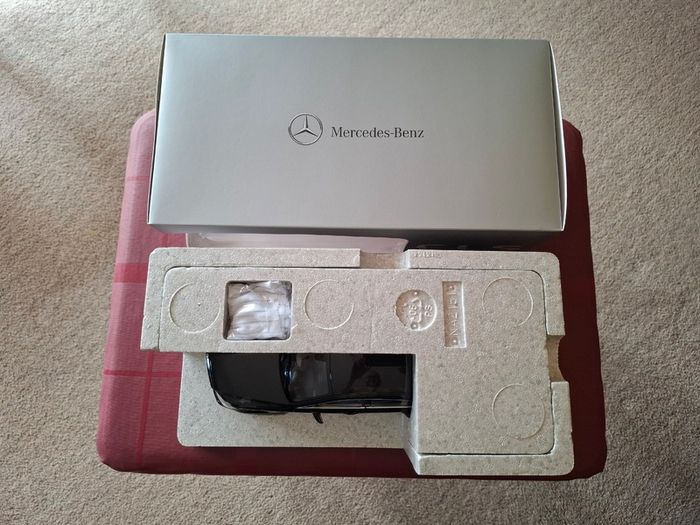 Mercedes Benz - Cls-class Estate 2012 - 1/18 - New In Box