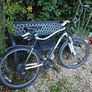 Raleigh Chinook Men's Hybrid Bike  Front Suspension & Mudguards Image 4