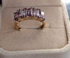 Vintage 9 ct gold Amethyst ring . Size O. D 17.6 mm