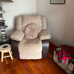3 piece suite of furniture