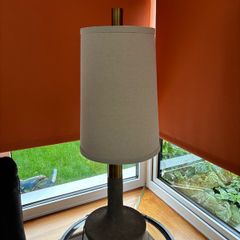 Table lamp (grey bar with gold) neutral/oatmeal colour shade