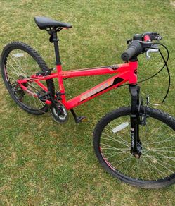Girls mountain bike