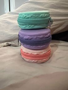 Free 3 pastel macaron coin purse