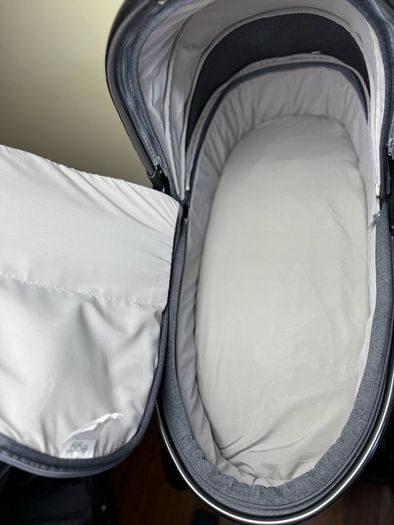 New condition Egg2 double or single pram