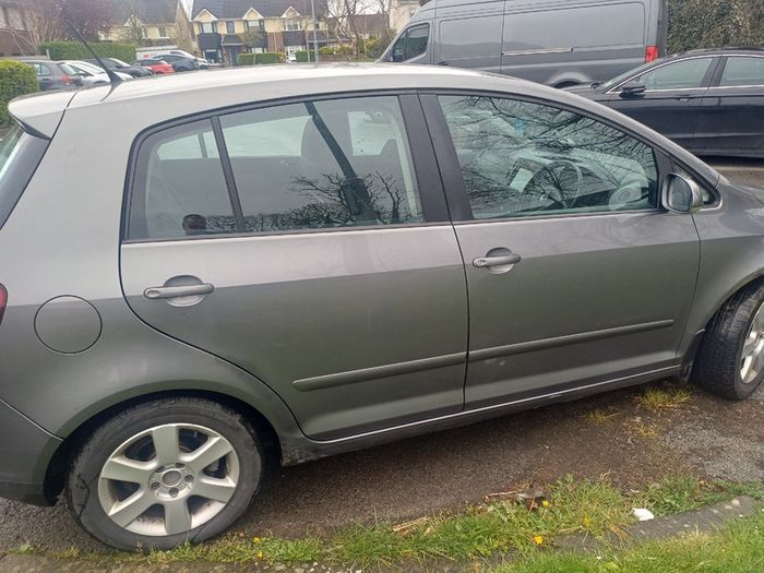 2009 Volkswagen Golf price drop