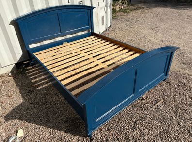 King size bed