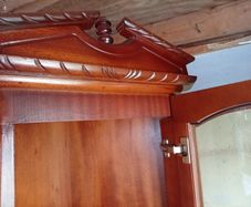 Mid century corner cabinet, in very good conditionMid century corner cabinet, in very good condition