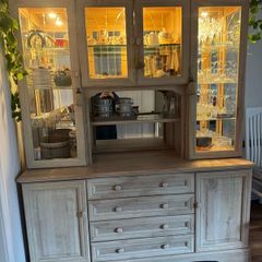 Display Cabinet Lighted Beautiful