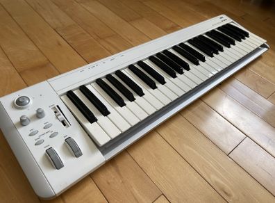 Korg K49 49-Key USB MIDI keyboard