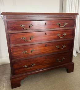 Mahogany 4-Drawer Chest of Drawers  Brass Handles