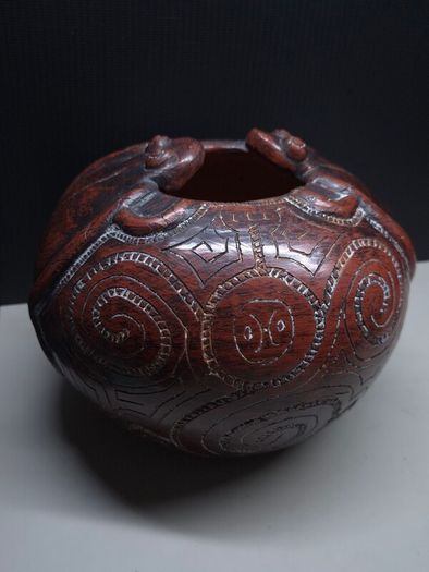 Brazilian Terracotta Folk Art Pottery Vessel with Frogs Signed Elizabeth Paiva 12cm