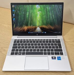 HP Elitebook 830 G8