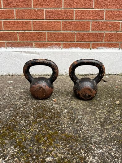 8kg Kettlebells
