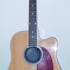 Guitar for sale