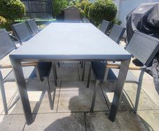 Outdoor dining set
