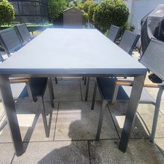 Outdoor dining set