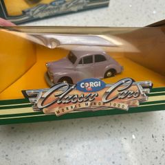 Corgi morris minor