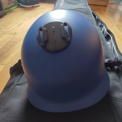 Size M skiing / snowboarding helmet