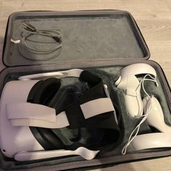 Meta Quest 2 128gb w/ Case Mint Condition