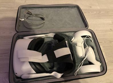 Meta Quest 2 128gb w/ Case Mint Condition
