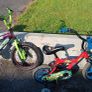 Pair of starter kids bikes Image 3