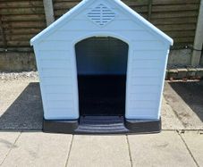 Dog Box