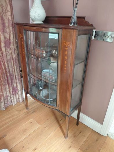 Antique Cabinet - Free to take away