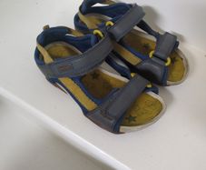 Camper sandals (size 31)