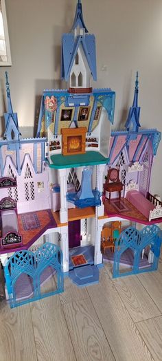 Frozen Elsa castle