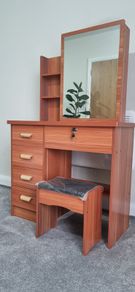 Dressing table with chair New