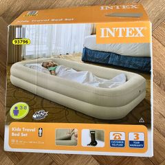 Kids travel bed set with pump