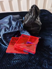 Magnetic blocks