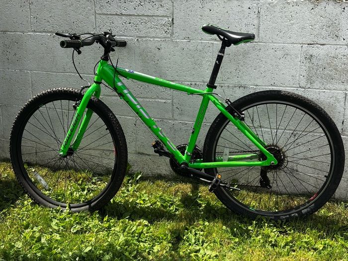 Raleigh Helion Bike