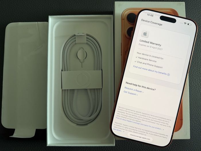 iphone 17 Pro Max 512GB(IRISH MODEL) Used Grade A+ Mint as New Apple Warranty Till April 2027 Free Phone Cover and Screen Protector RECEIPT