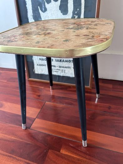 Vintage retro side/lamp table