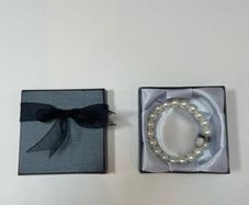 elegant pearl bracelet