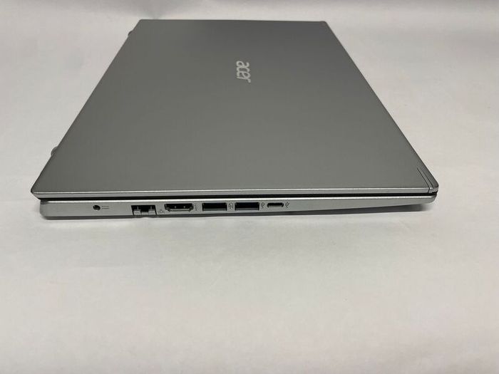 LIKE NEW Acer Aspire 5 Laptop (i5 11th Gen, 16GB Ram, 512GB SSD) (Silver)