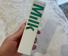 MILK Hydro grip primer and setting spray