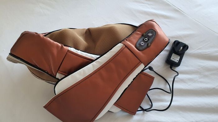 Massager of Neck kneading