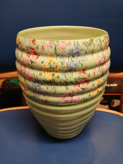 Shelley chintz vase