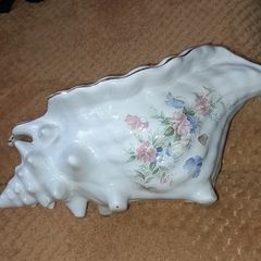 Vintage Staffordshire Pottery Conch Shell