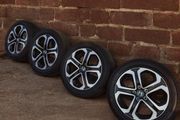 17" Genuine Honda Alloys Like New+ New Tyres