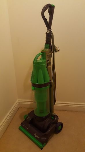 Dyson DC07 Upright - brush control - hepa