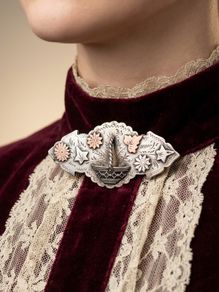 Victorian Nine Carat Gold And Srerling Silver Brooch