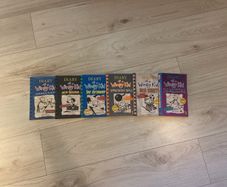 Diary Of a Wimpy Kid books